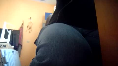 Snapshot of marsupialdan chatting on 11-03-25, 01:23 marsupialdan online show from 11-03-25, 01:23