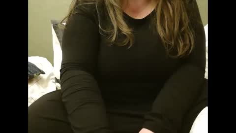 Martha online show from 01-18-25, 04:21