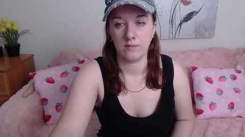 Snapshot of marthasimons chatting on 11-18-25, 06:07 Martha online show from 11-18-25, 06:07