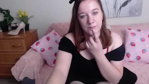 Snapshot of marthasimons chatting on 11-20-25, 06:24 Martha online show from 11-20-25, 06:24