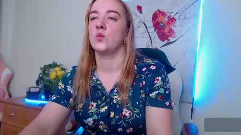 Snapshot of marthasimons chatting on 06-24-26, 04:00 Martha online show from 06-24-26, 04:00
