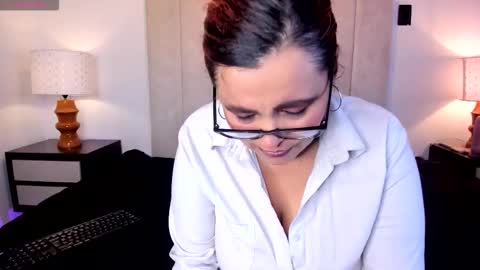 Marthina  online show from 03-20-26, 12:21