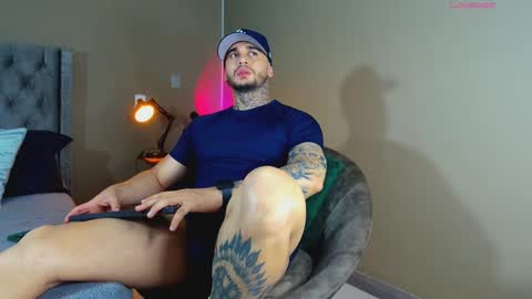 Snapshot of martin_colby05 chatting on 10-05-25, 09:13 ONLYFANS Sotoandres modelo independiente online show from 10-05-25, 09:13