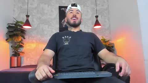 Martin Foster online show from 04-23-26, 03:30