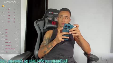 Snapshot of martin_granch chatting on 01-28-25, 08:26 Martin Granch online show from 01-28-25, 08:26