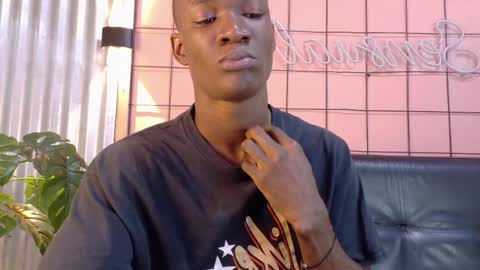 Martin online show from 11-19-25, 01:27