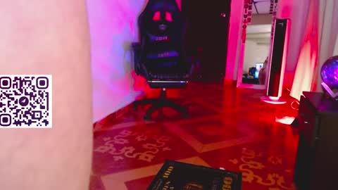 Snapshot of martina_adams chatting on 02-16-25, 02:31 mari online show from 02-16-25, 02:31