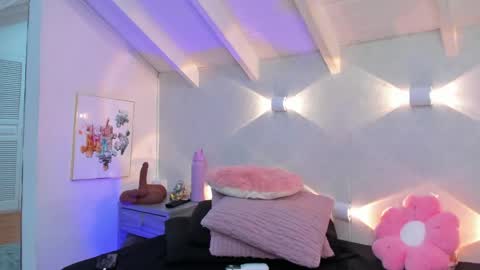 Snapshot of martina_miiller chatting on 06-04-26, 12:33 martina mIIler online show from 06-04-26, 12:33