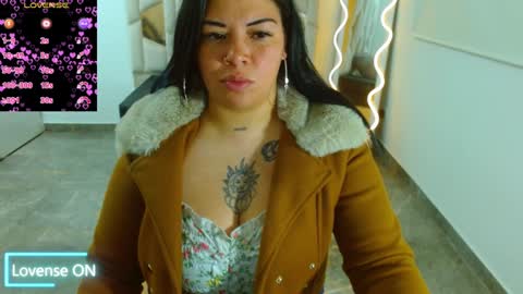 Hey im martina online show from 01-15-25, 03:22