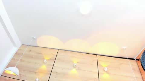 martina touss  online show from 01-28-25, 07:53