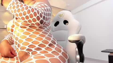 martina touss  online show from 03-05-25, 03:18