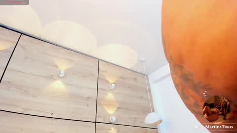 martina touss  online show from 09-18-25, 08:11