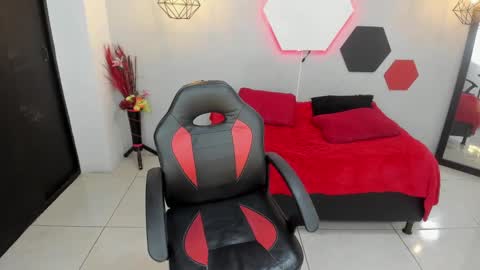 Martina online show from 03-02-25, 03:34