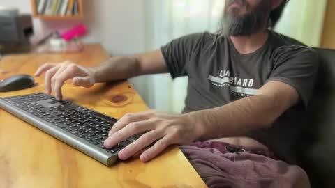 Snapshot of martincito22xl chatting on 12-10-24, 03:12 Martincito online show from 12-10-24, 03:12