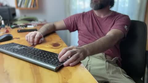 Snapshot of martincito22xl chatting on 12-19-24, 07:18 Martincito online show from 12-19-24, 07:18