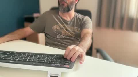 Snapshot of martincito22xl chatting on 12-30-24, 06:16 Martincito online show from 12-30-24, 06:16