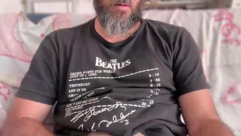 Snapshot of martincito22xl chatting on 02-19-25, 12:00 Martincito online show from 02-19-25, 12:00