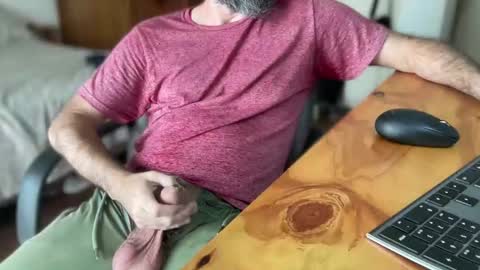 Snapshot of martincito22xl chatting on 02-28-25, 06:41 Martincito online show from 02-28-25, 06:41