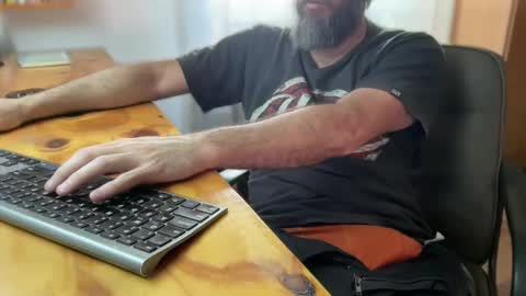 Snapshot of martincito22xl chatting on 10-09-25, 11:52 Martincito online show from 10-09-25, 11:52