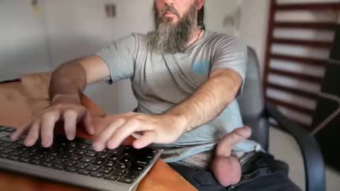 Snapshot of martincito22xl chatting on 03-04-26, 10:54 Martincito online show from 03-04-26, 10:54