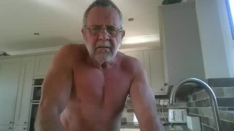 Snapshot of martinrgbxxxx chatting on 07-04-26, 07:25 martinrgbxxxx online show from 07-04-26, 07:25