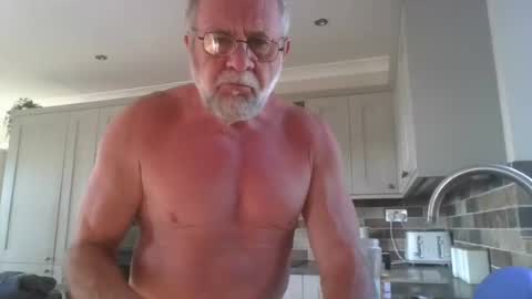 Snapshot of martinrgbxxxx chatting on 07-08-26, 09:03 martinrgbxxxx online show from 07-08-26, 09:03