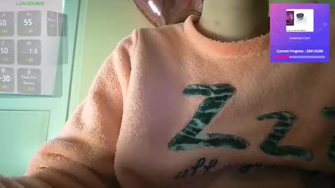 Snapshot of mary2606 chatting on 02-11-26, 11:15 Mary2606 online show from 02-11-26, 11:15