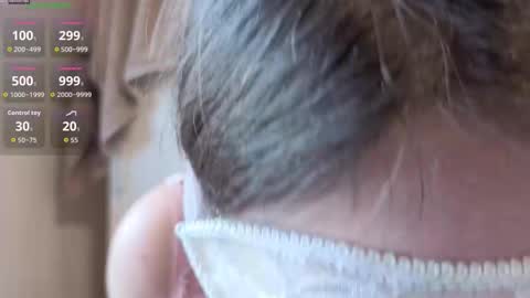 Snapshot of mary2606 chatting on 03-19-26, 02:43 Mary2606 online show from 03-19-26, 02:43