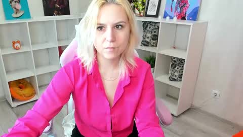 mary__bailey online show from 02-01-25, 12:51