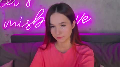 Snapshot of mary_cartar chatting on 11-11-25, 09:31 Eva online show from 11-11-25, 09:31