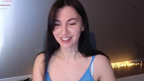 Snapshot of mary_love16 chatting on 02-18-25, 06:59 Maria online show from 02-18-25, 06:59