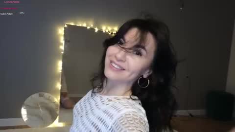 Snapshot of mary_love16 chatting on 03-08-25, 05:38 Maria online show from 03-08-25, 05:38