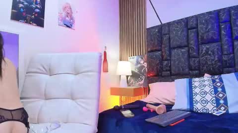 Snapshot of mary_luckaysha chatting on 06-11-26, 12:32 mary_luckaysha online show from 06-11-26, 12:32