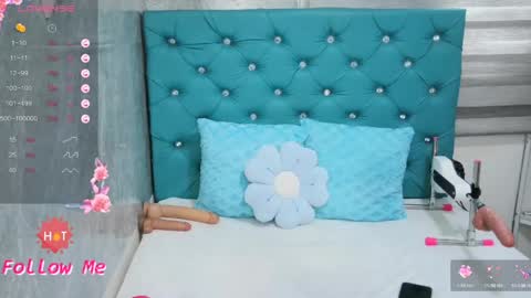  Mary Moon  online show from 05-25-26, 12:44