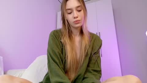 HelIo  Everyone Im MaryWelcome  to my room and  lets have  a good  time  together with me   online show from 06-08-26, 09:31