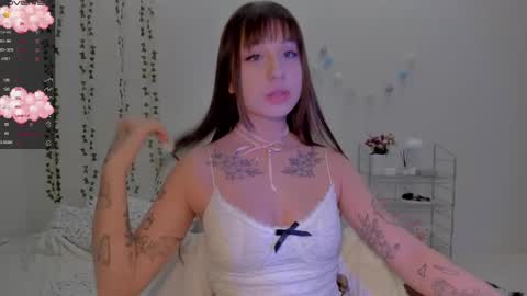 Snapshot of mary_tim chatting on 02-24-25, 07:19 Maryana online show from 02-24-25, 07:19