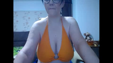 Snapshot of mary_x chatting on 07-16-26, 03:23 Mary online show from 07-16-26, 03:23