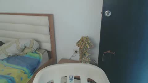 maryam_arabicmilk online show from 02-21-25, 08:27