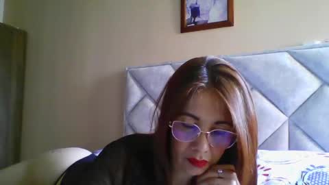 Snapshot of maryamgirl08 chatting on 06-04-26, 03:40 Engracia online show from 06-04-26, 03:40