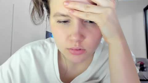 Snapshot of maryanncherry chatting on 02-14-26, 11:12 Maryann online show from 02-14-26, 11:12