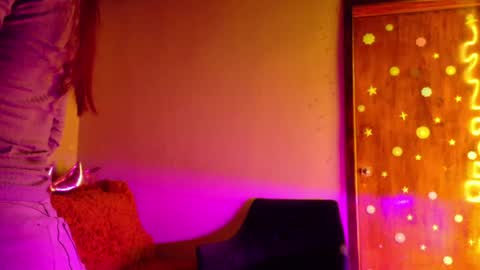 Snapshot of maryberry__ chatting on 05-23-26, 03:12 online show from 05-23-26, 03:12