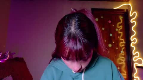 Snapshot of maryberry__ chatting on 05-23-26, 08:57 online show from 05-23-26, 08:57