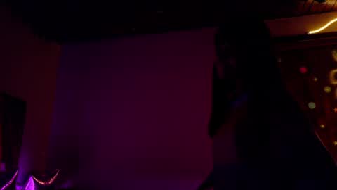 Snapshot of maryberry__ chatting on 06-07-26, 03:43 online show from 06-07-26, 03:43