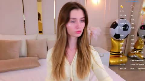 Snapshot of marybeth_snow chatting on 07-12-26, 05:15 Marybeth online show from 07-12-26, 05:15