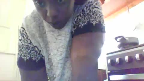 Snapshot of maryclean chatting on 09-20-25, 07:09 maryclean online show from 09-20-25, 07:09