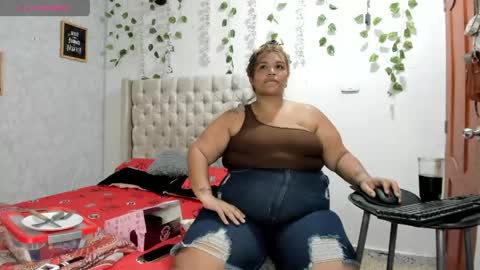 Marycurvy online show from 05-28-26, 07:11