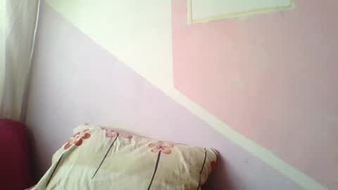 Snapshot of maryem199115 chatting on 07-23-26, 07:06 maryem online show from 07-23-26, 07:06