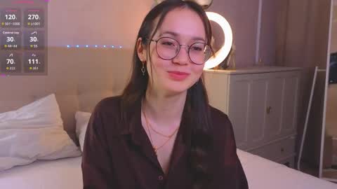 Snapshot of maryflorez chatting on 05-17-26, 07:10 Bella3 online show from 05-17-26, 07:10