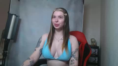 Snapshot of maryh0tlove chatting on 05-01-26, 11:04 maryh0tlove online show from 05-01-26, 11:04