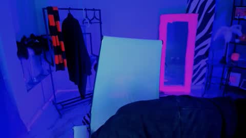 Mary online show from 09-30-25, 09:31